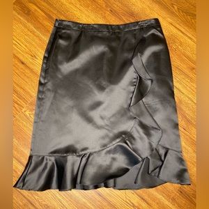 Oscar de la Renta Black Ruffle Front Skirt Size 8